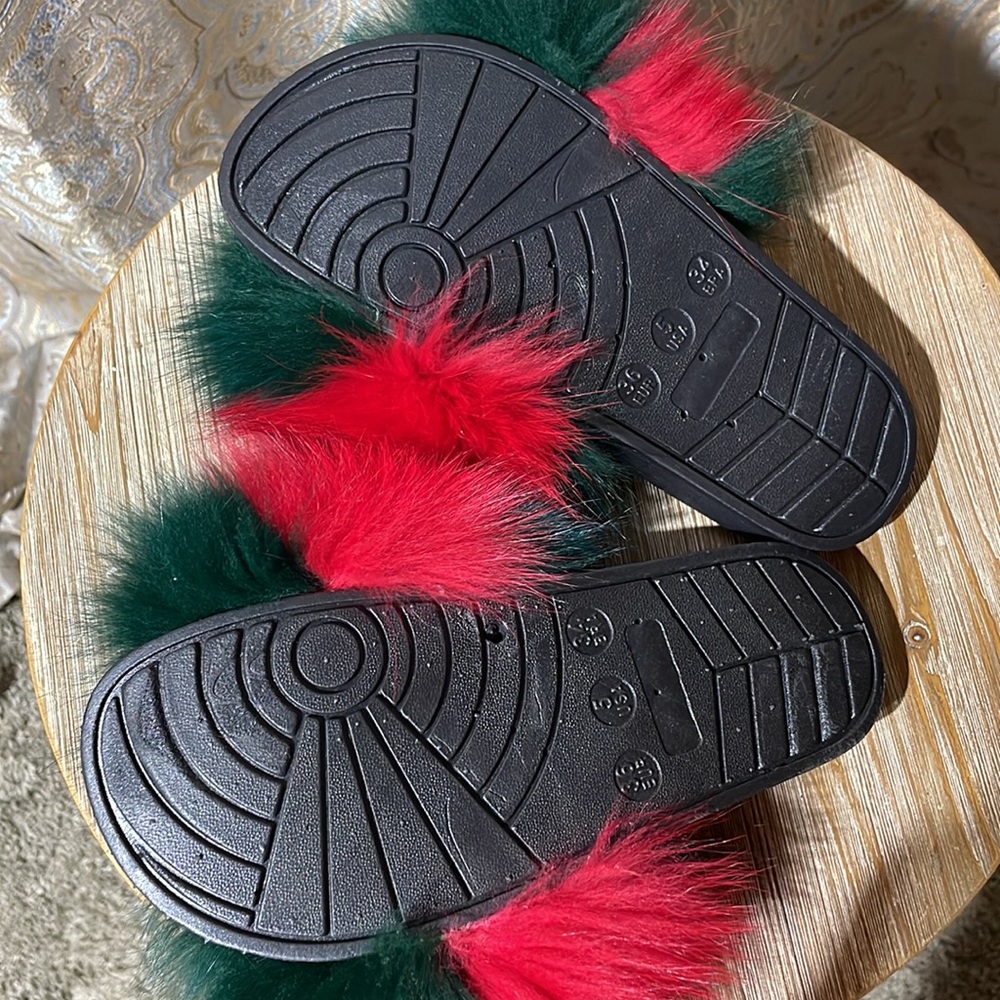 Brand new Woman’s mink like slides/slippers Size 5 these look like Gucci - Picture 3 of 3